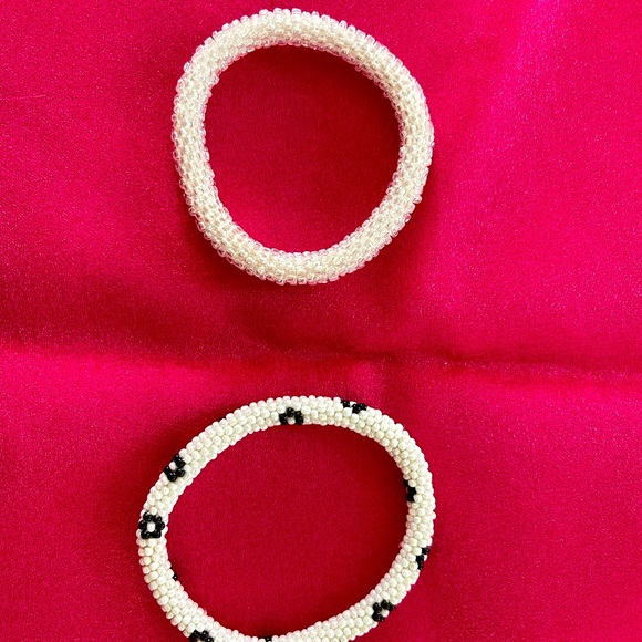 Beaded bracelets:white and white w/ black flowers - Picture 2 of 3